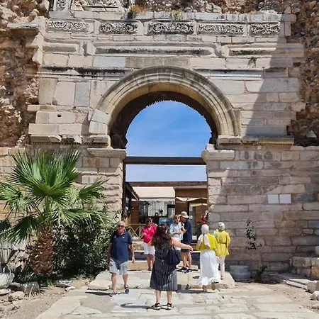 Saint Johns Hill Boutique Ephesus Apartman Selçuk