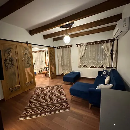 Saint Johns Hill Boutique Ephesus